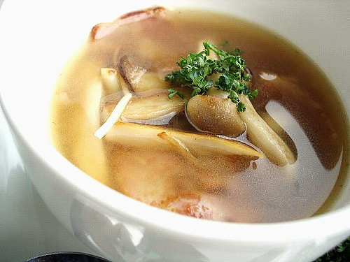 フライパンだけでとっても簡単！きのこの濃い味スープ
